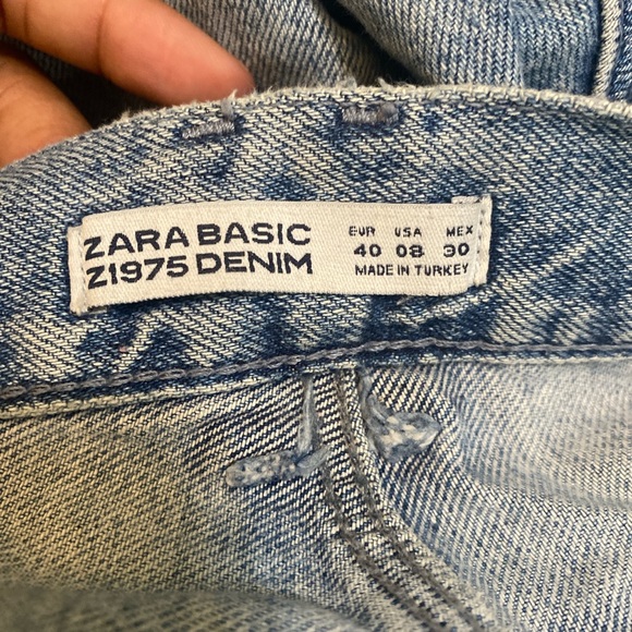 Zara Bleached Ripped Jeans - Picture 4 of 4